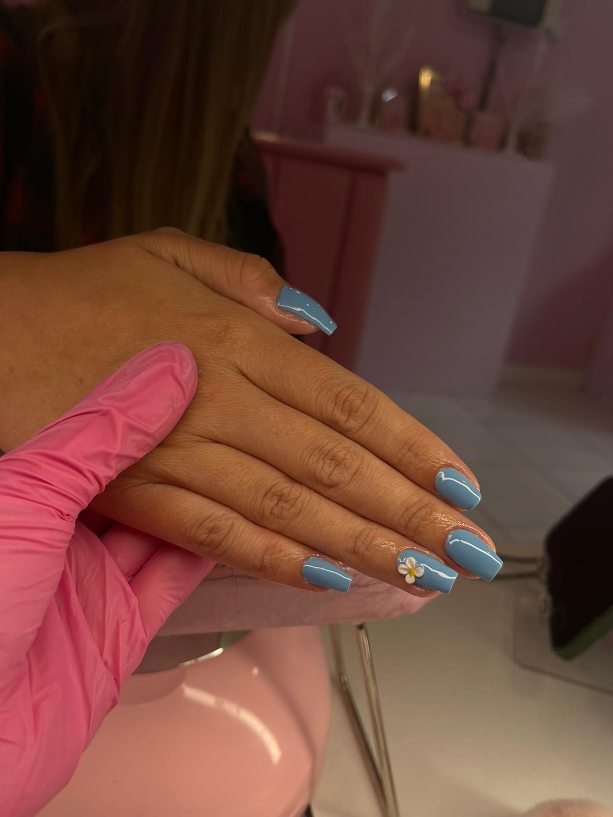 SOPHIE - NAIL TECH