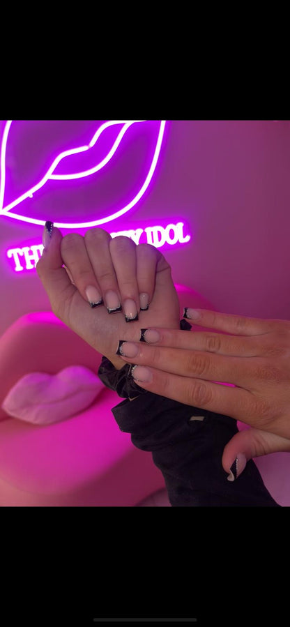 SOPHIE - NAIL TECH