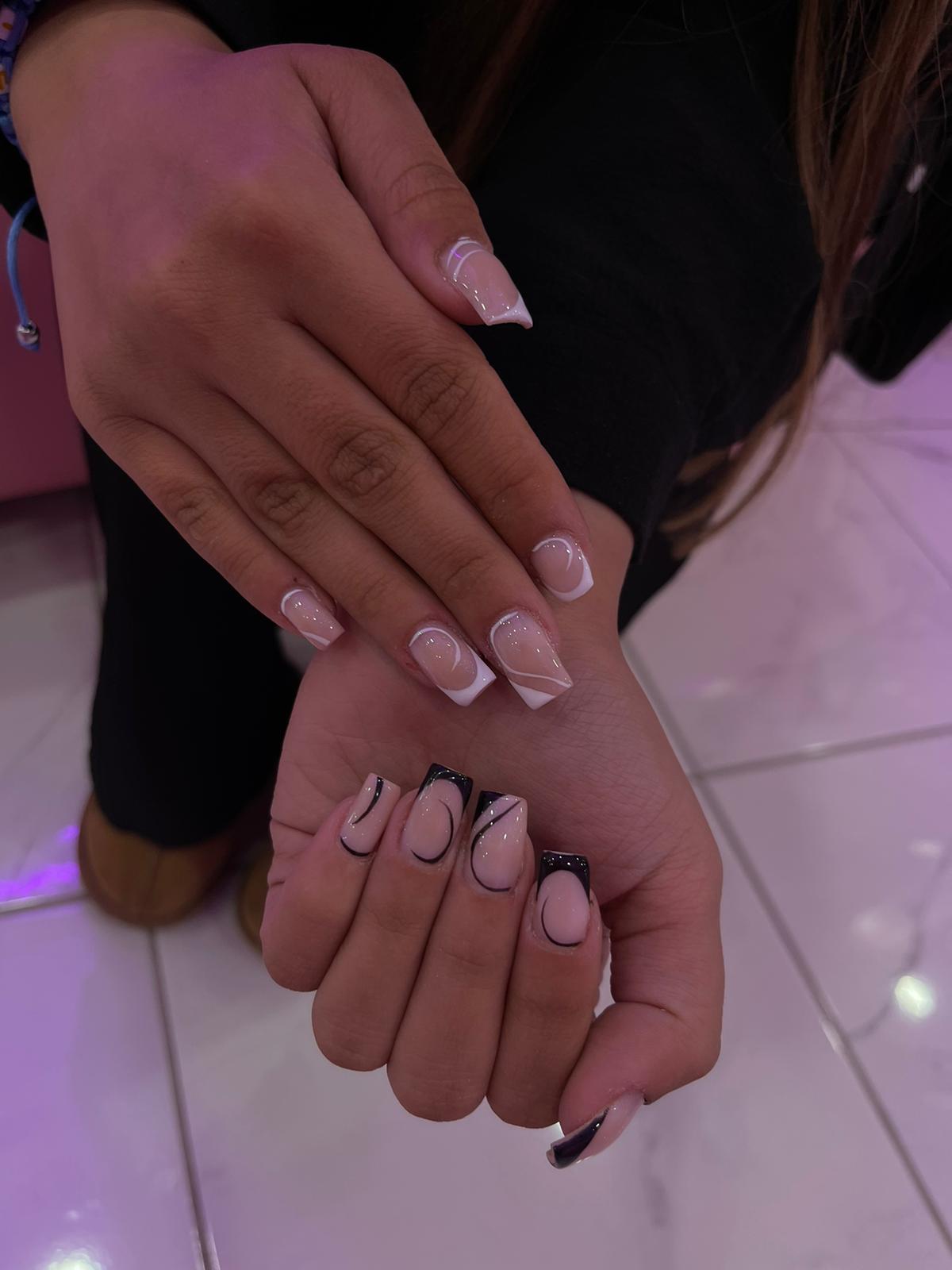 SOPHIE - NAIL TECH